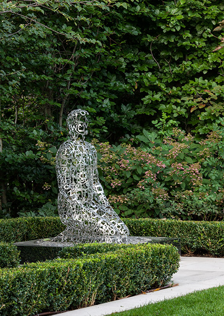 garden sculpture